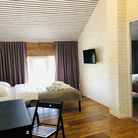 Captain Hotel Затока Екстериор снимка