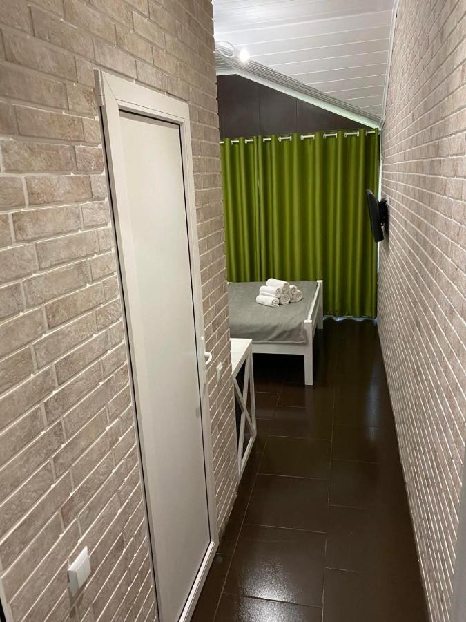 Captain Hotel Затока Екстериор снимка