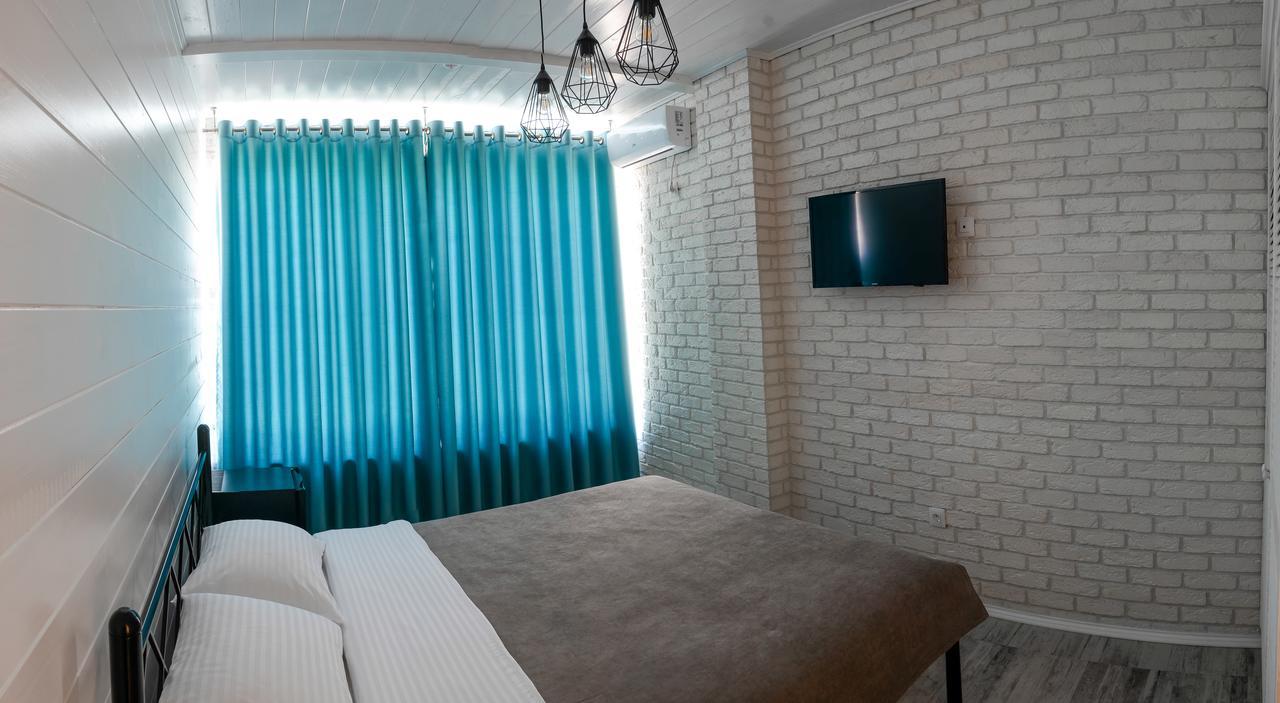 Captain Hotel Затока Екстериор снимка