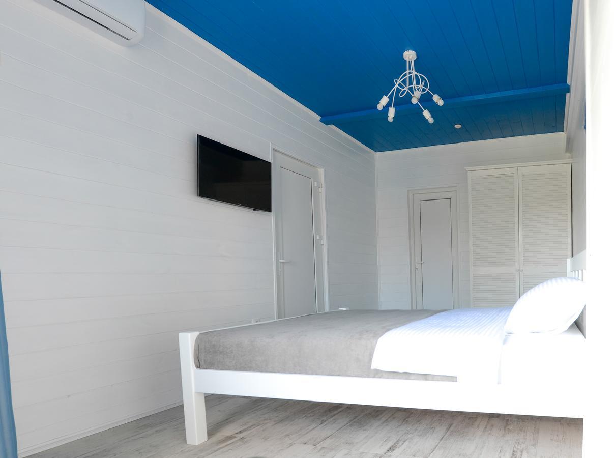 Captain Hotel Затока Екстериор снимка