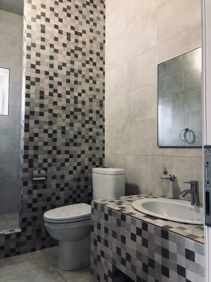 Captain Hotel Затока Екстериор снимка